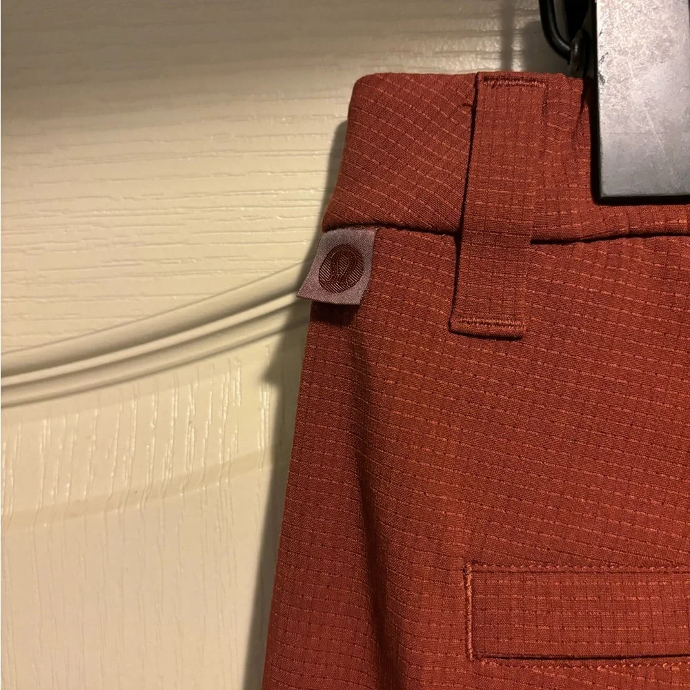 USED Lululemon Men’s “Commission” Short 7” Inseam (31) *VENTLIGHT*_6